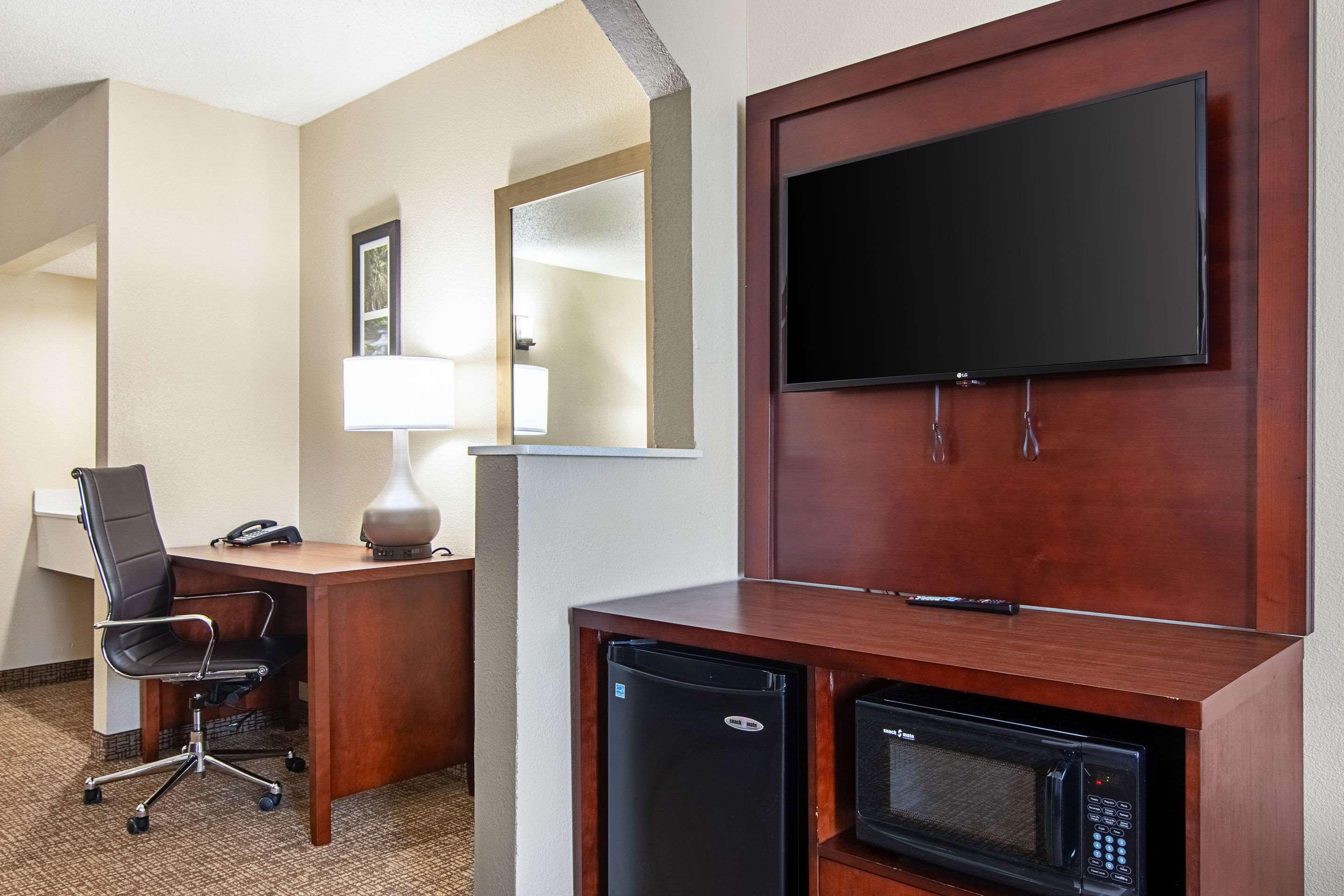 Comfort Suites Knoxville Airport Алкоа Экстерьер фото