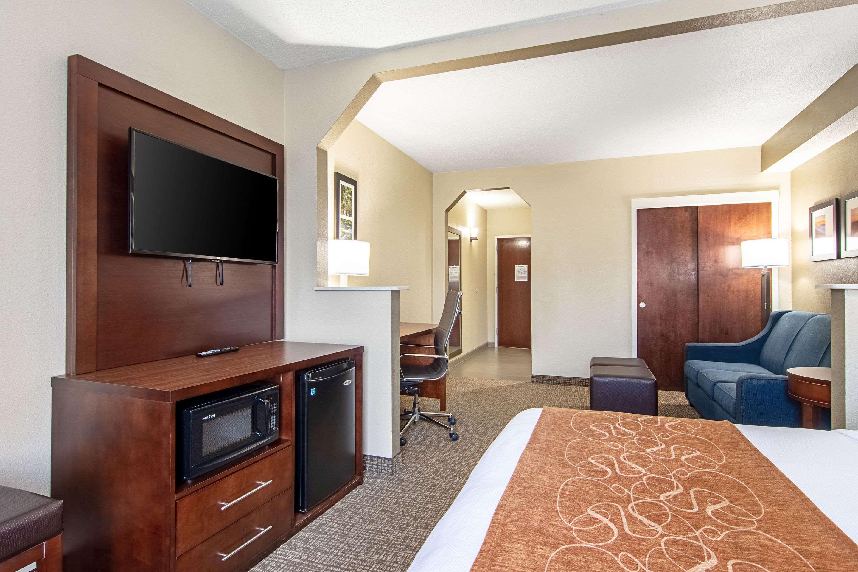 Comfort Suites Knoxville Airport Алкоа Экстерьер фото