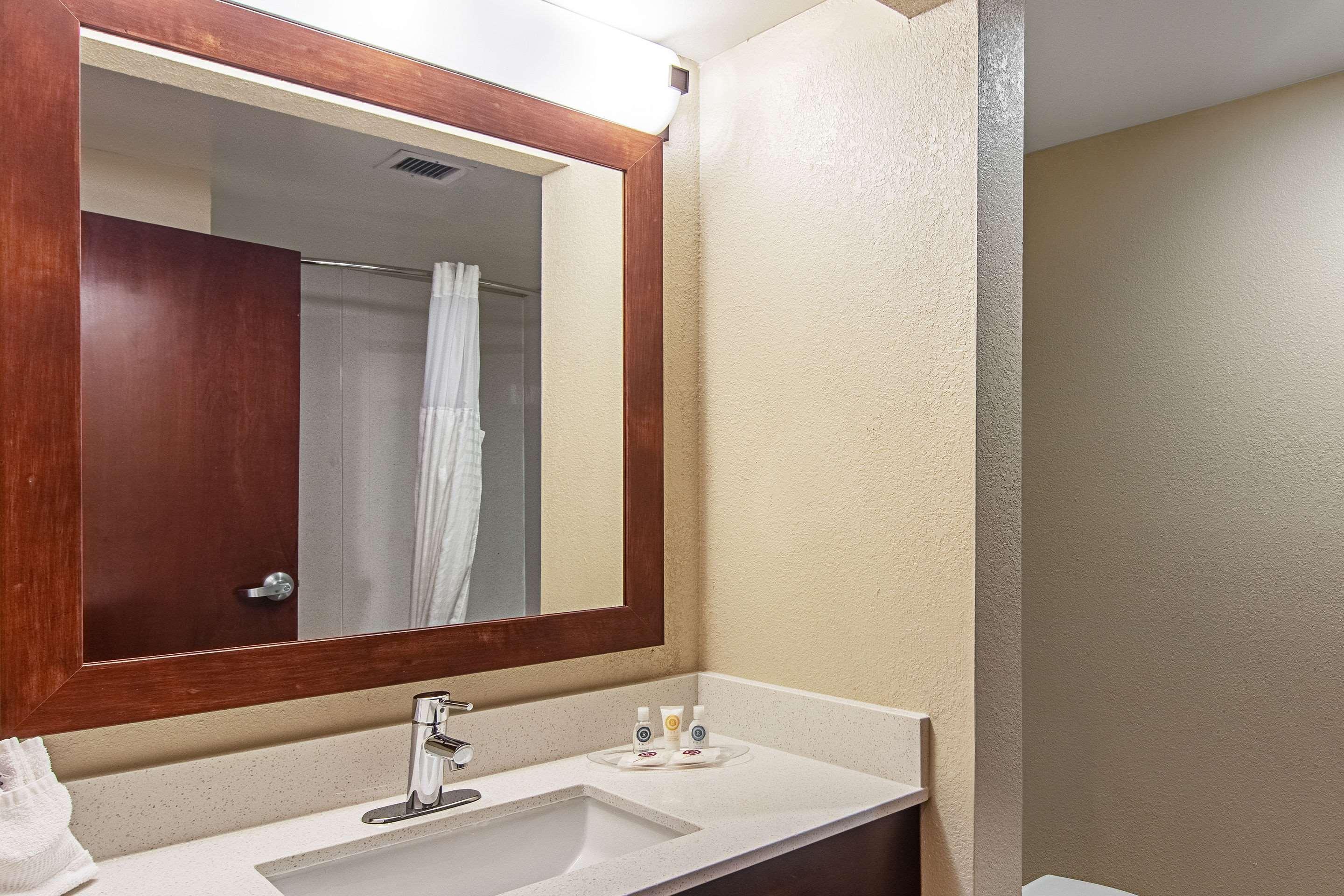Comfort Suites Knoxville Airport Алкоа Экстерьер фото